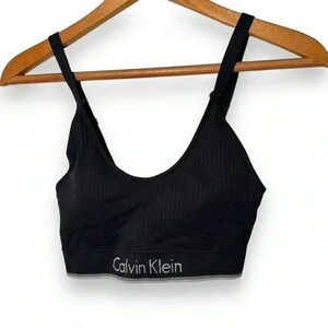 Calvin Klein ribbed  sports bra M